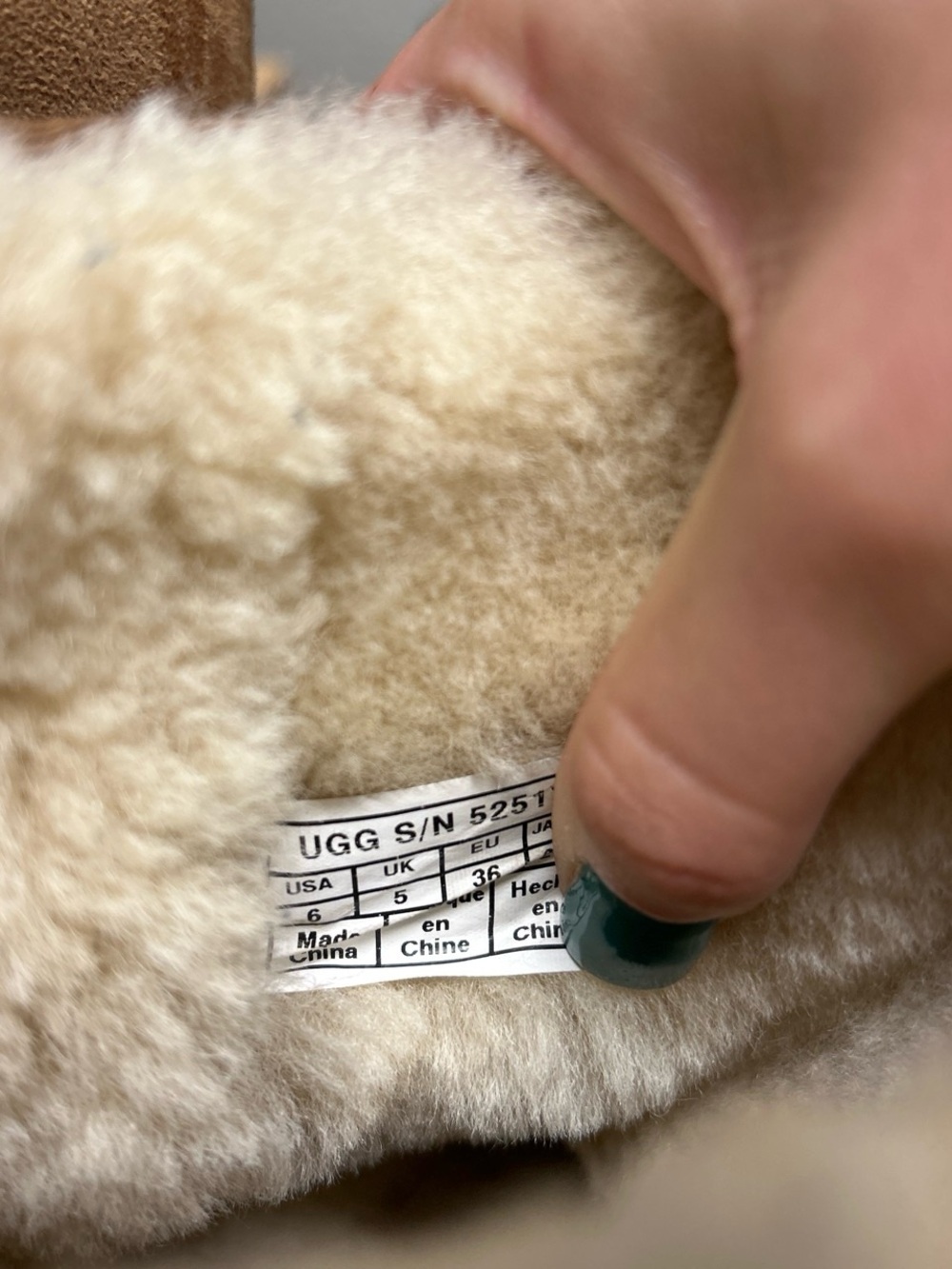 UGG chestnut boots - Picture 5 of 5